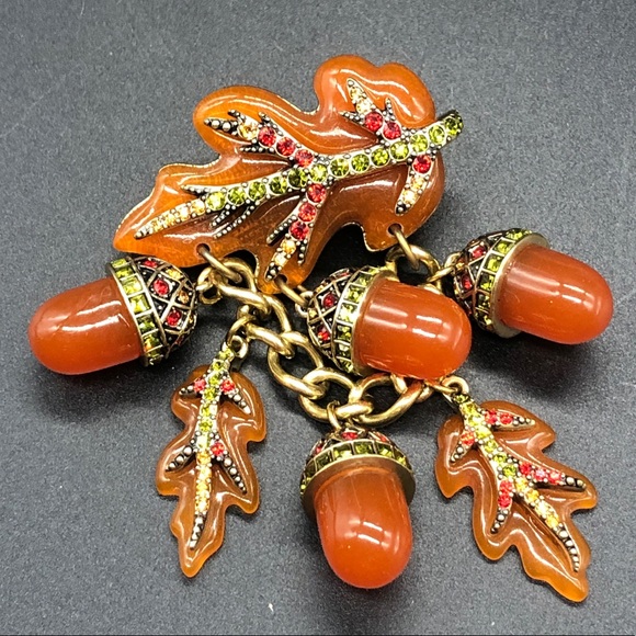 Heidi Daus 🆕 “Fall Festival” pin dangling acorns - Picture 3 of 10